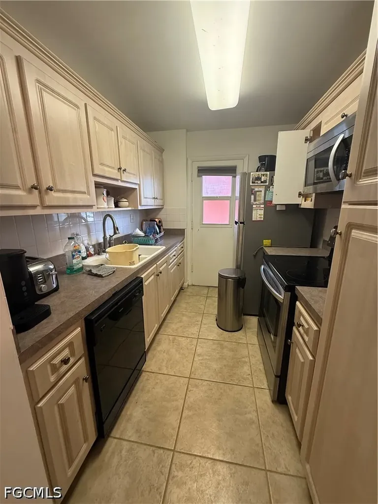 1766 Cape Coral Parkway E Cape Coral FL 33904
