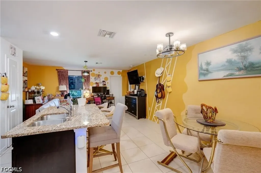 824 Umber Drive Fort Myers FL 33913