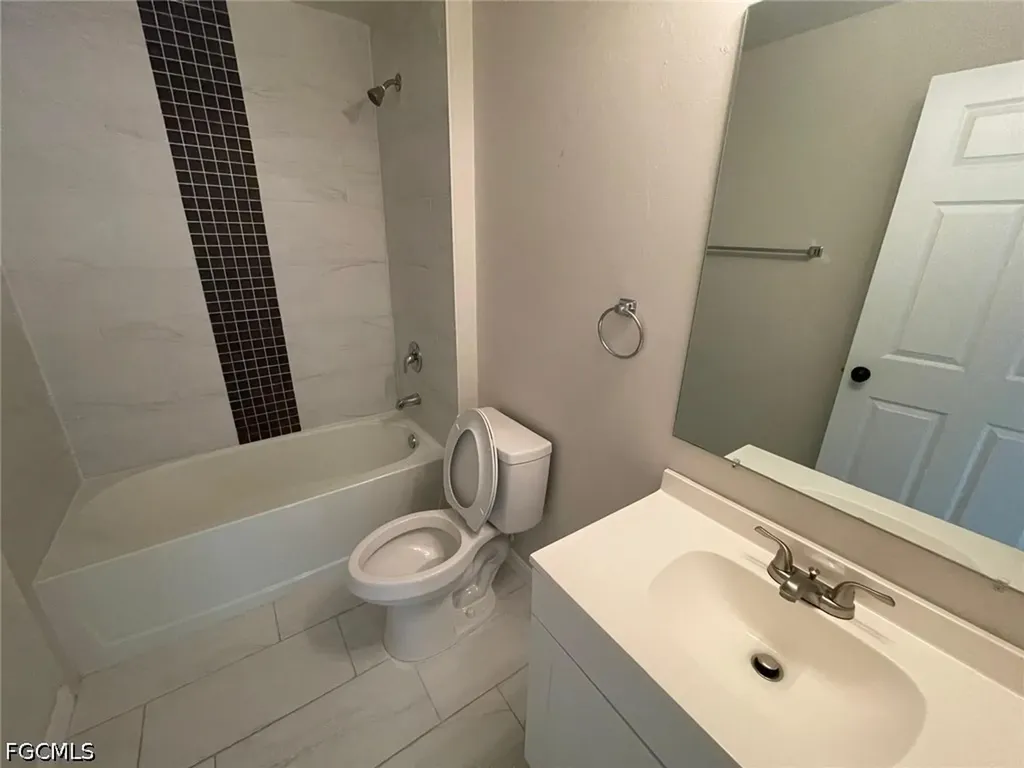 507 NE 7th Avenue Cape Coral FL 33909