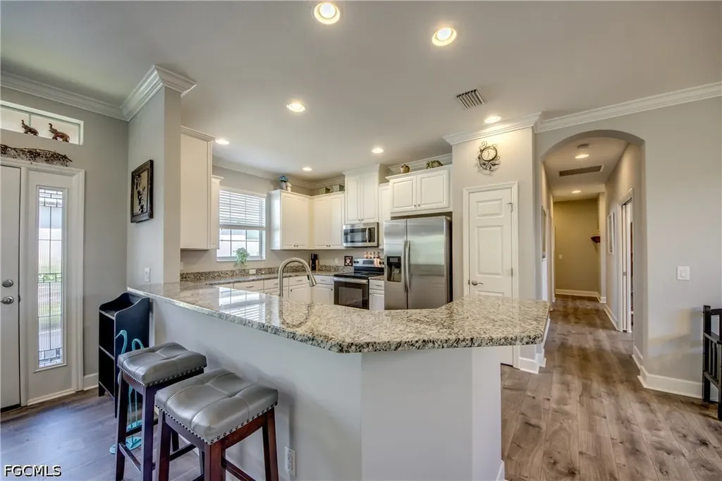 2734 Vareo Court Cape Coral FL 33991