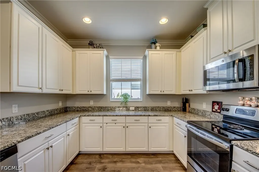 2734 Vareo Court Cape Coral FL 33991