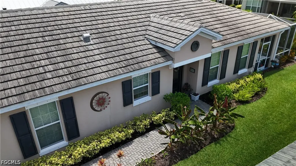 2734 Vareo Court Cape Coral FL 33991