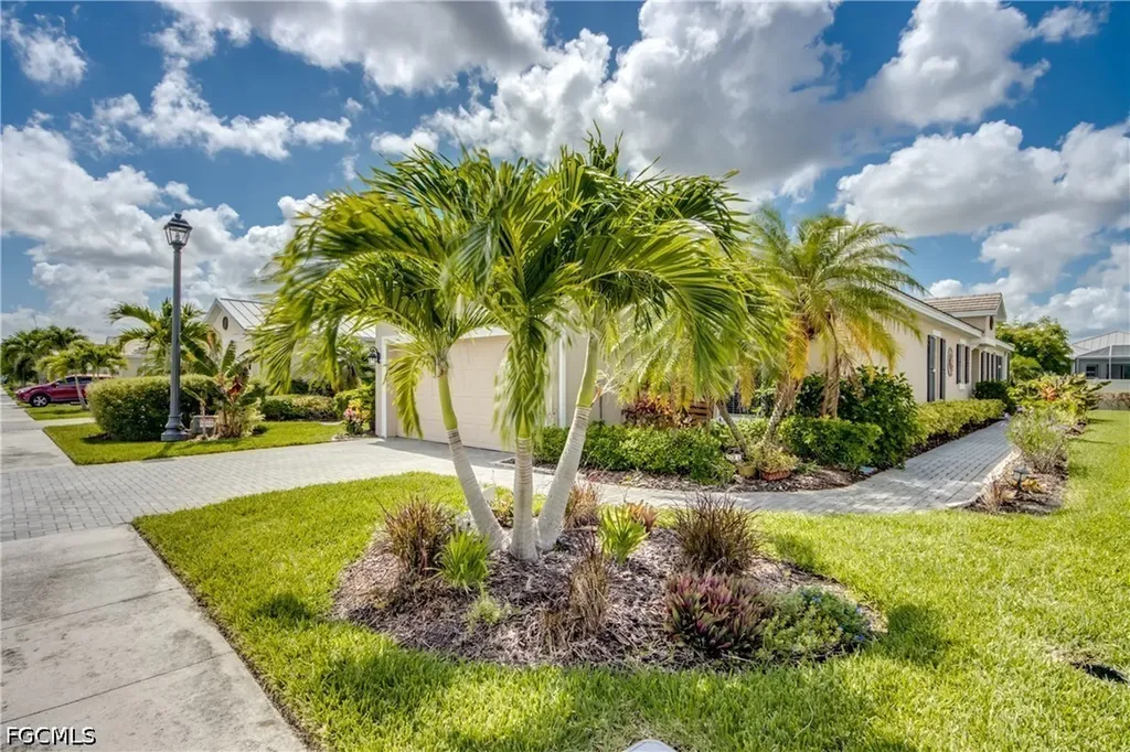 2734 Vareo Court Cape Coral FL 33991