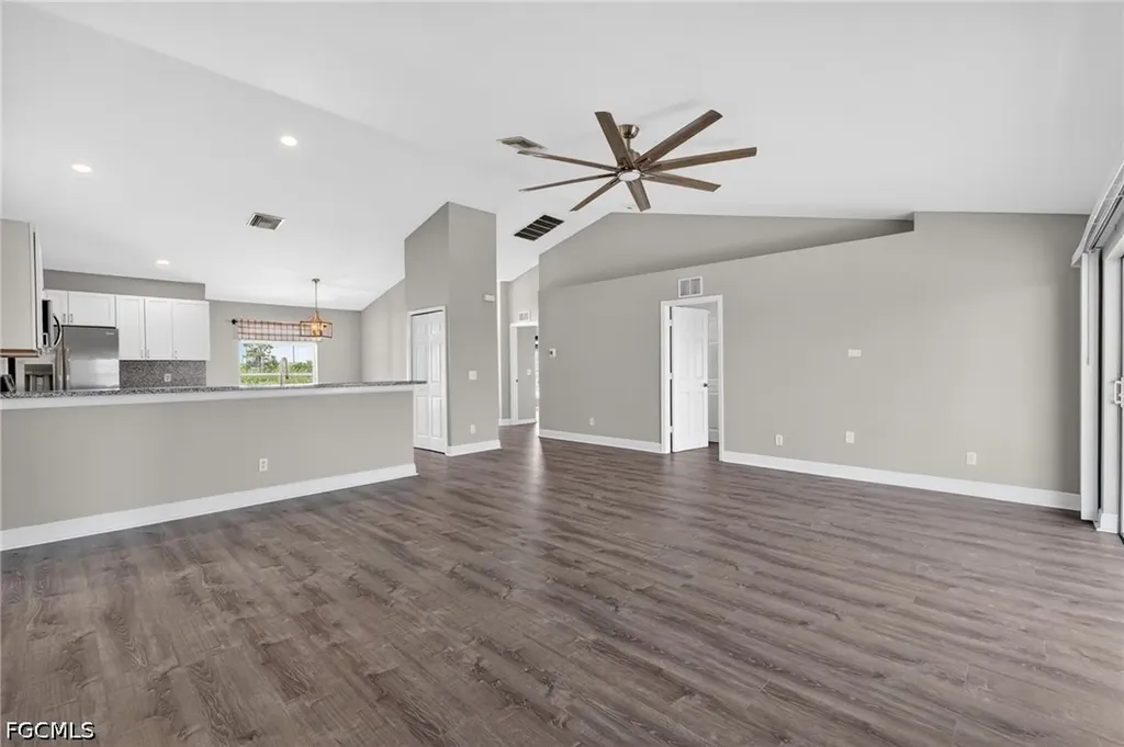 409 NE 25th Terrace Cape Coral FL 33909