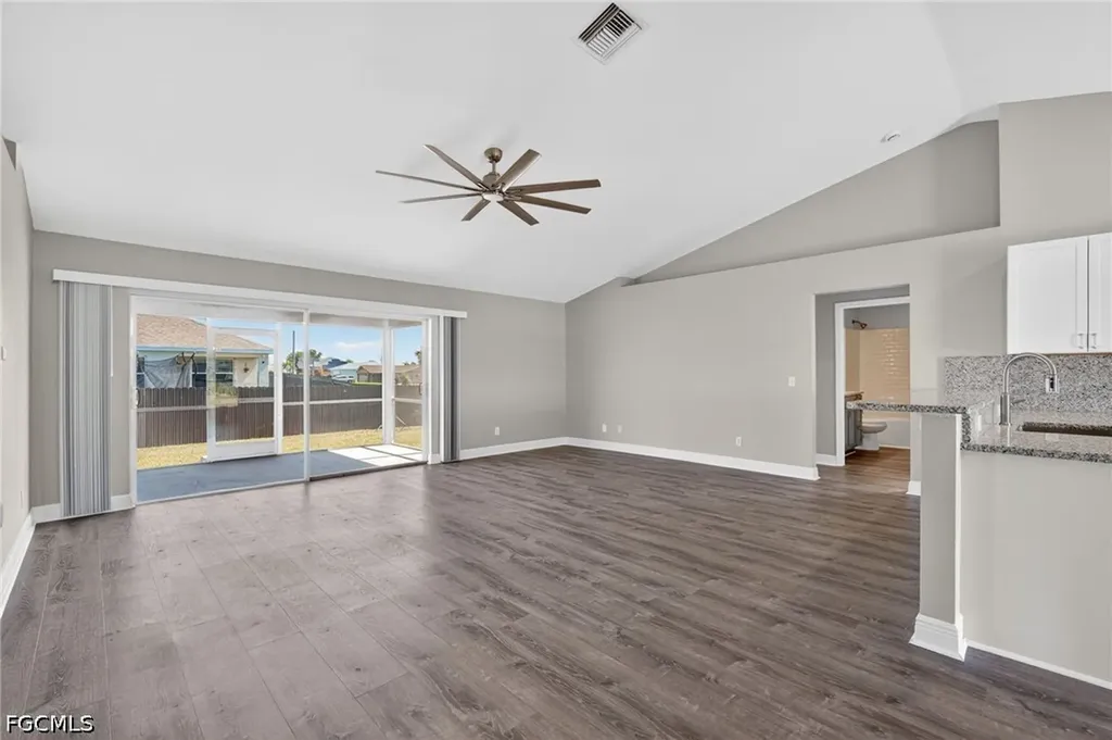 409 NE 25th Terrace Cape Coral FL 33909