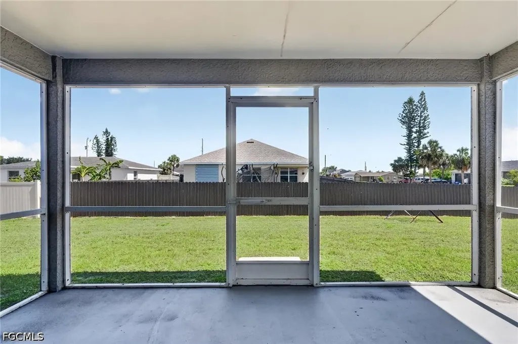 409 NE 25th Terrace Cape Coral FL 33909