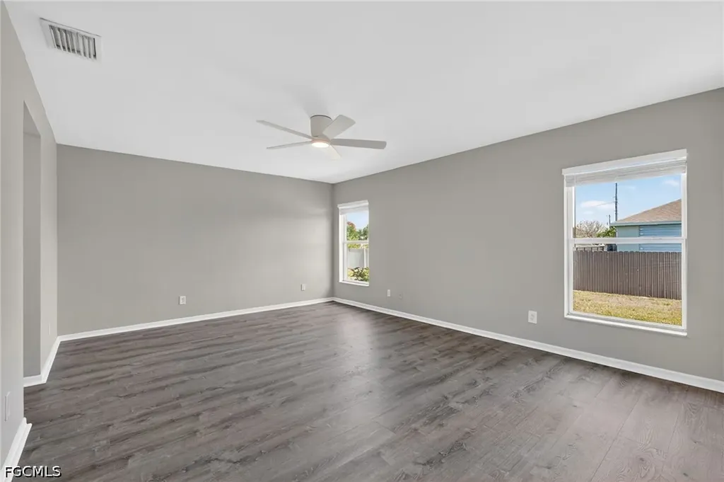 409 NE 25th Terrace Cape Coral FL 33909