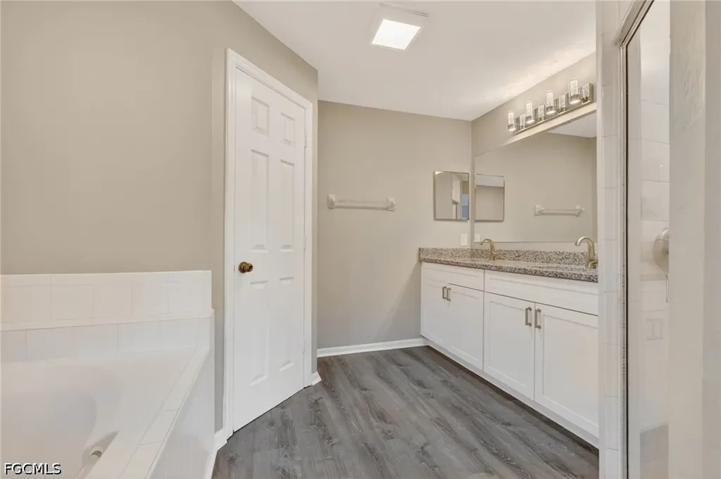 409 NE 25th Terrace Cape Coral FL 33909