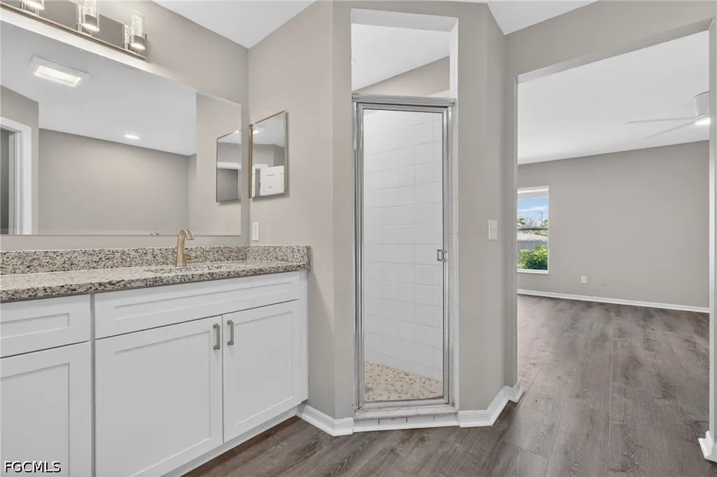 409 NE 25th Terrace Cape Coral FL 33909