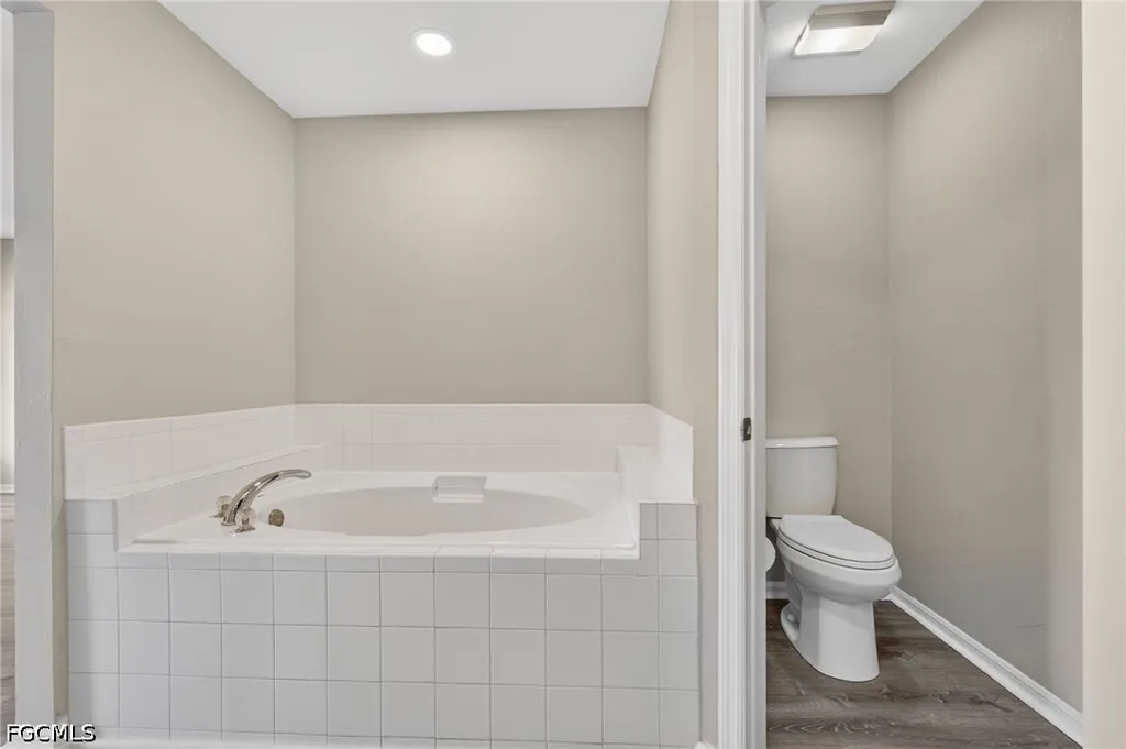 409 NE 25th Terrace Cape Coral FL 33909