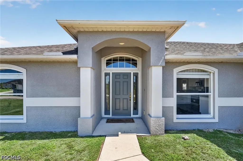 409 NE 25th Terrace Cape Coral FL 33909
