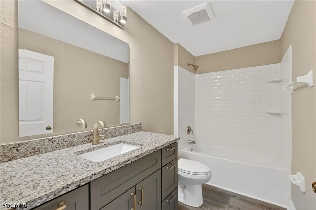 409 NE 25th Terrace Cape Coral FL 33909