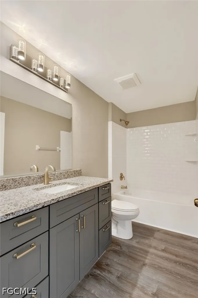 409 NE 25th Terrace Cape Coral FL 33909