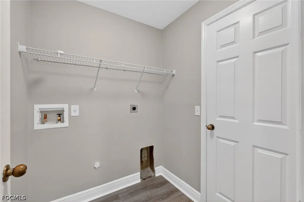 409 NE 25th Terrace Cape Coral FL 33909