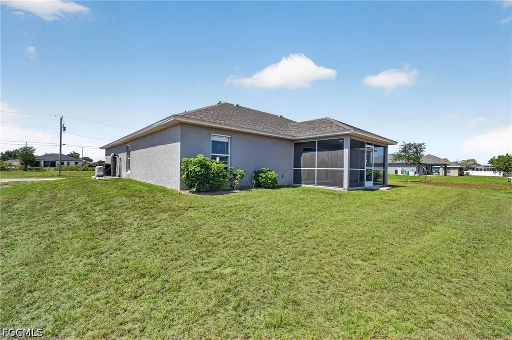 409 NE 25th Terrace Cape Coral FL 33909