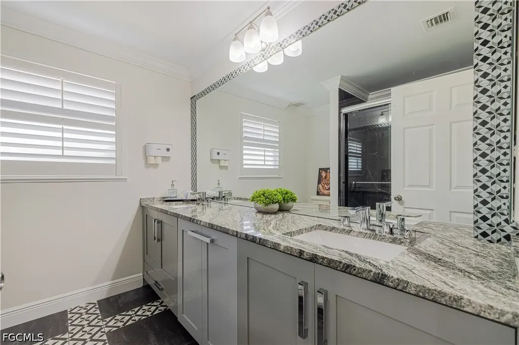 11141 Lakeland Circle Fort Myers FL 33913