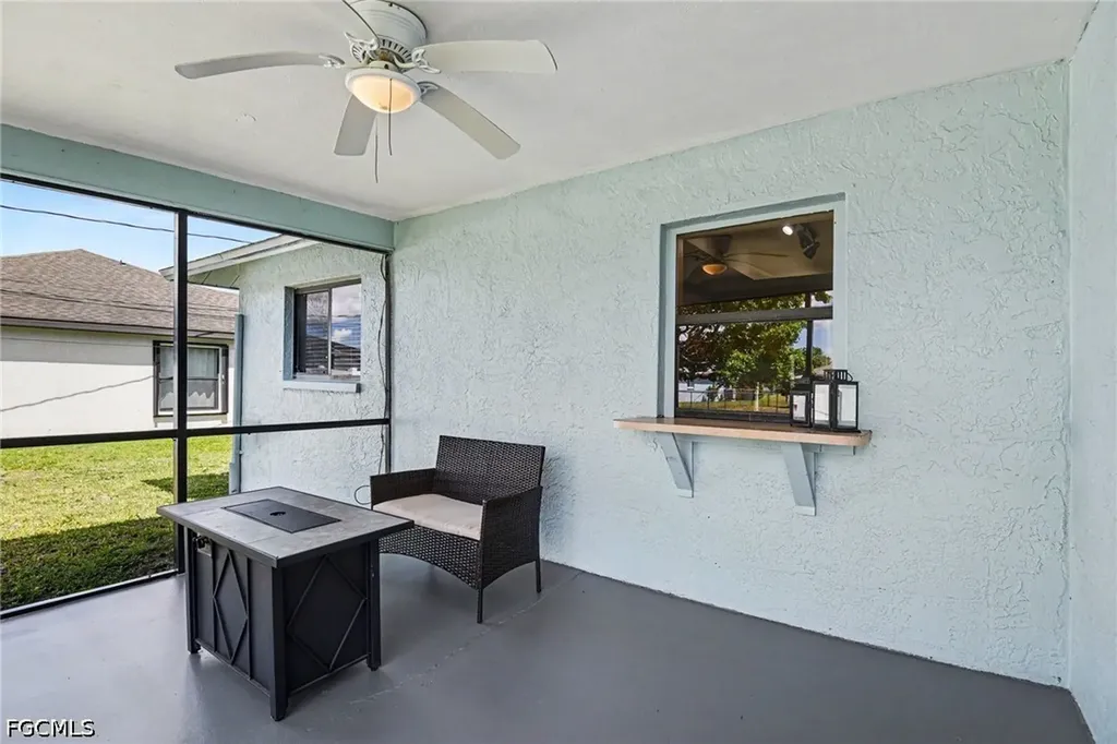 610 Retunda Parkway W Cape Coral FL 33904