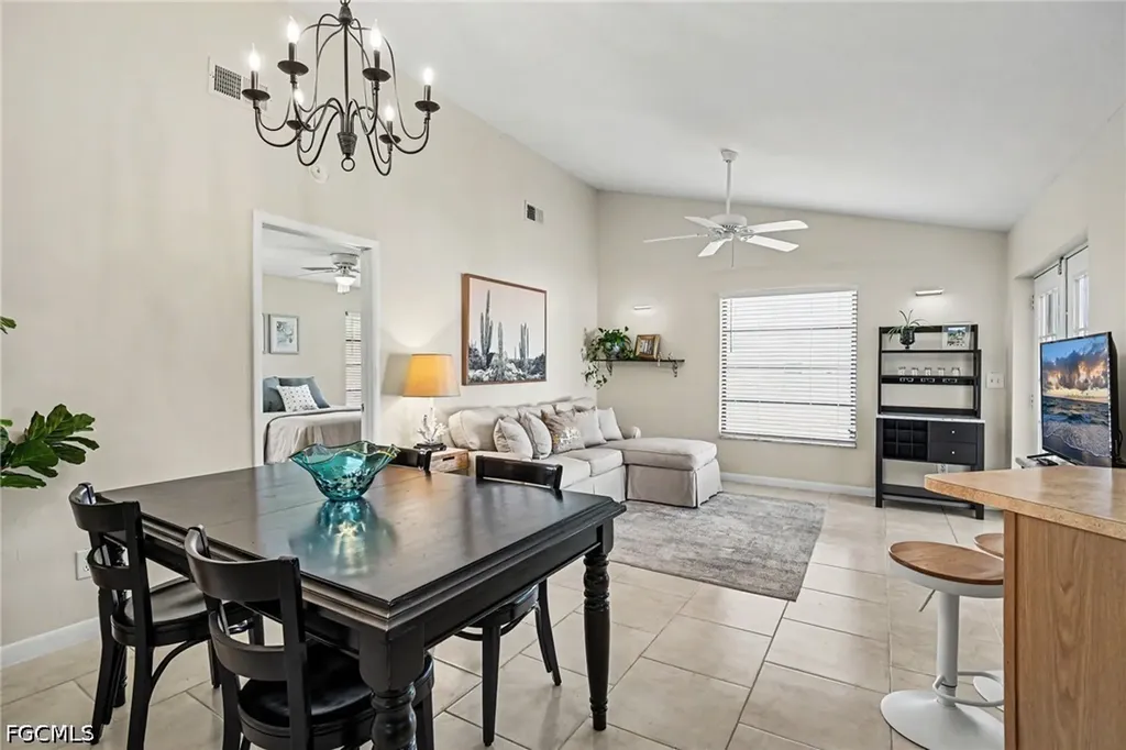 610 Retunda Parkway W Cape Coral FL 33904