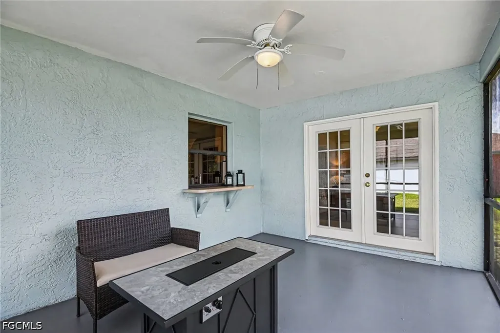 610 Retunda Parkway W Cape Coral FL 33904