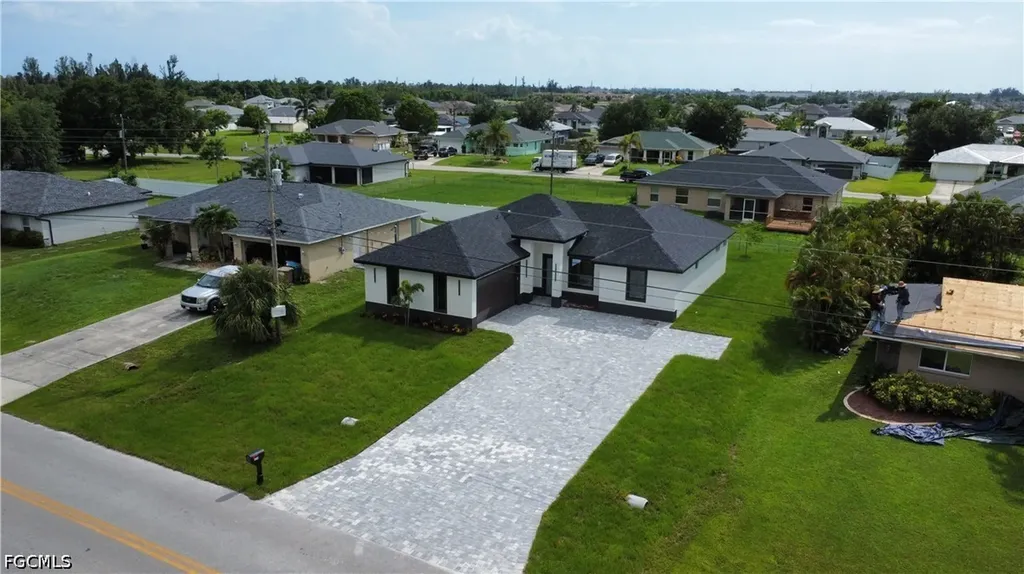 474 NE 2nd Place Cape Coral FL 33909