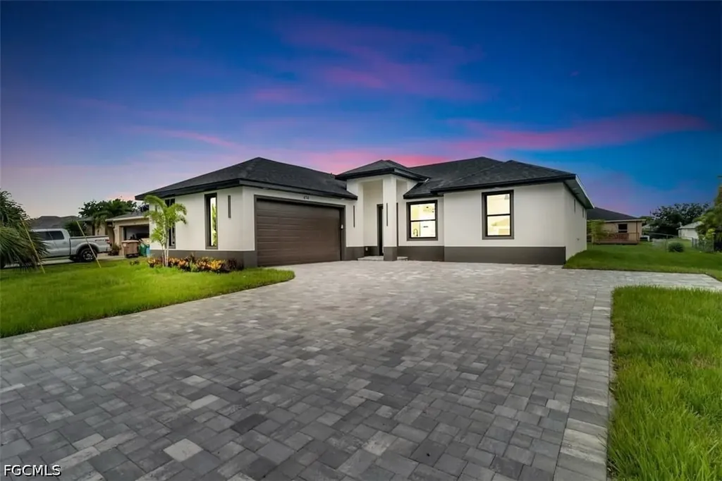 474 NE 2nd Place Cape Coral FL 33909