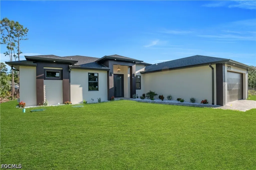 2813 40th Street W Lehigh Acres FL 33971