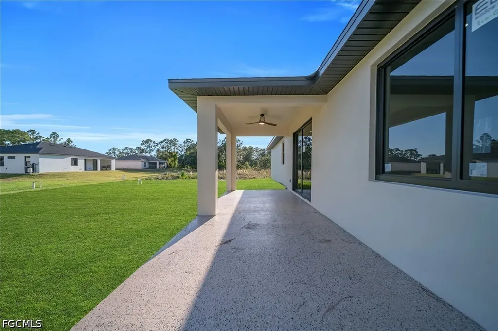2813 40th Street W Lehigh Acres FL 33971
