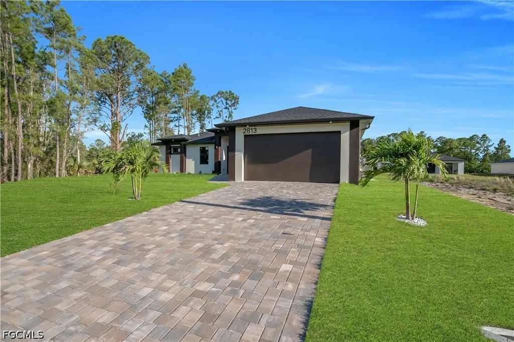 2813 40th Street W Lehigh Acres FL 33971