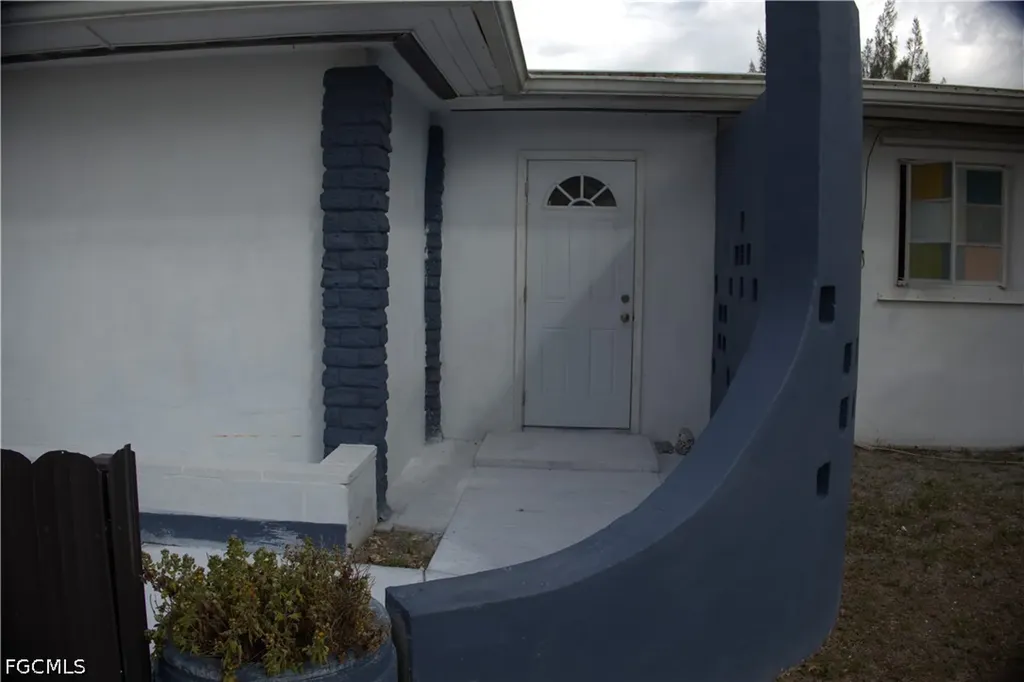 1338 Old Bridge Road North Fort Myers FL 33917
