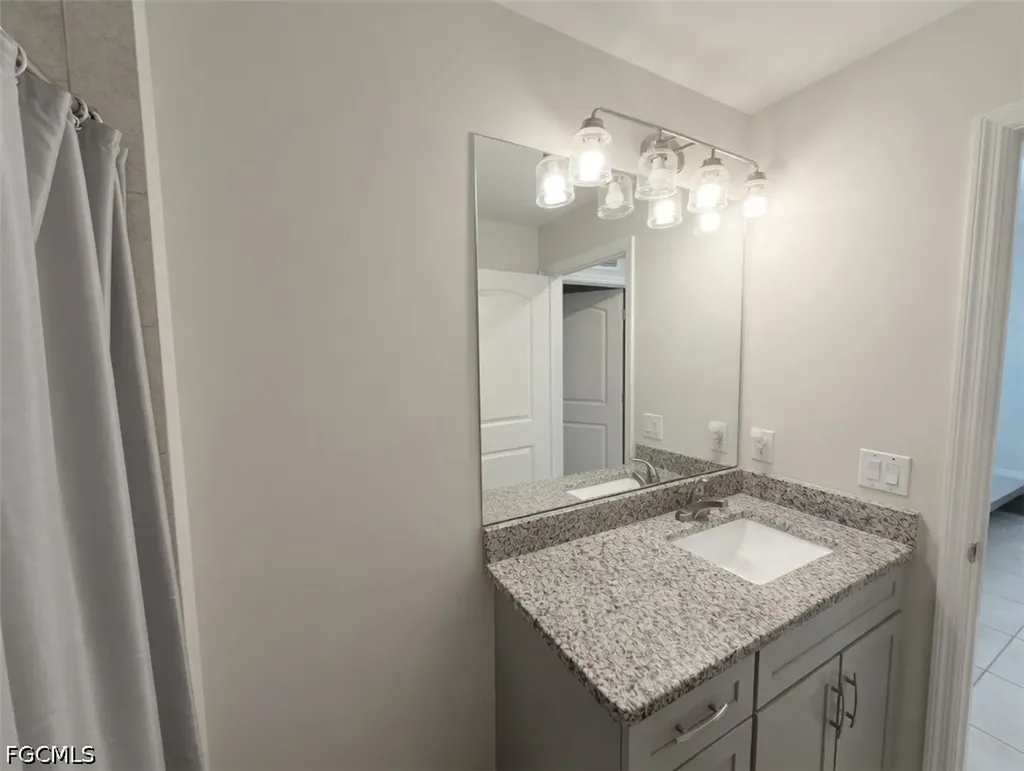 2207 NW 21st Avenue Cape Coral FL 33993