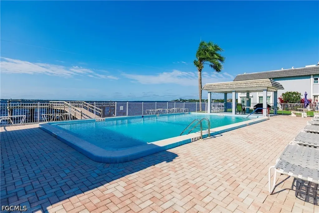 3380 N Key Drive North Fort Myers FL 33903