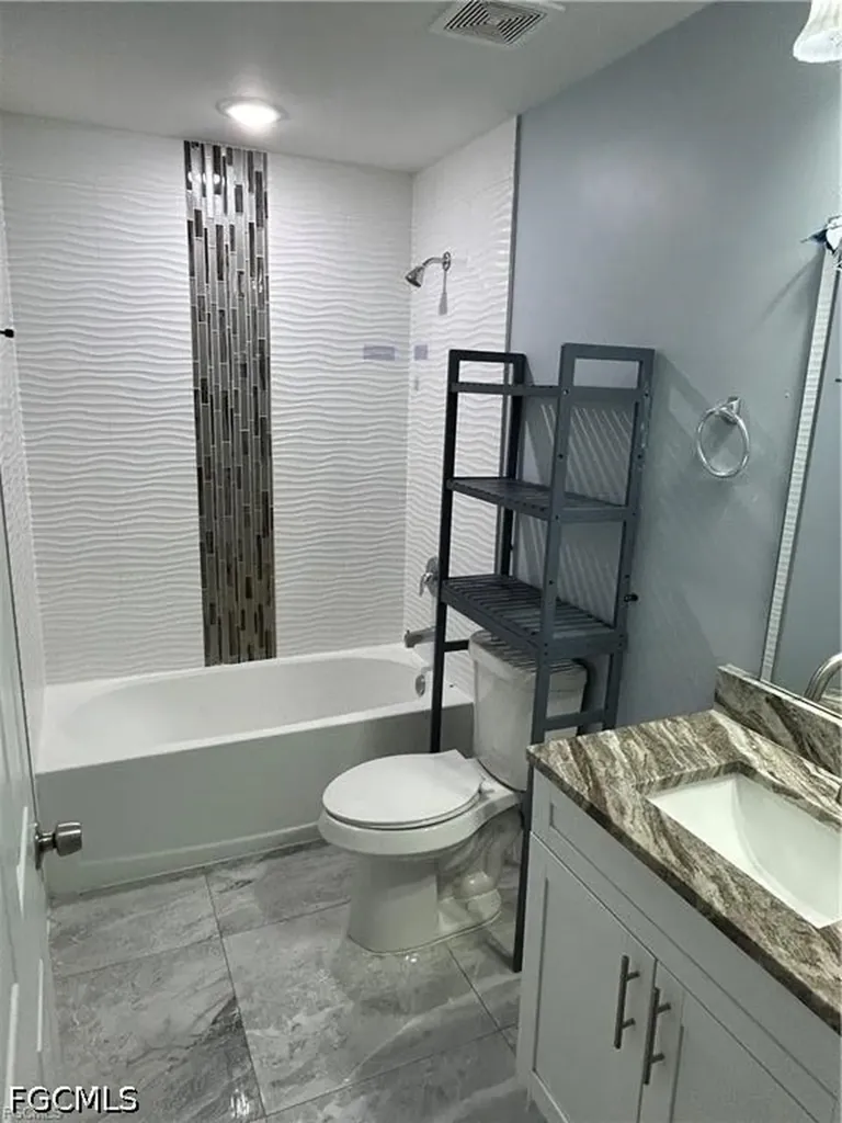 2225/2227 Snead Drive Lehigh Acres FL 33973