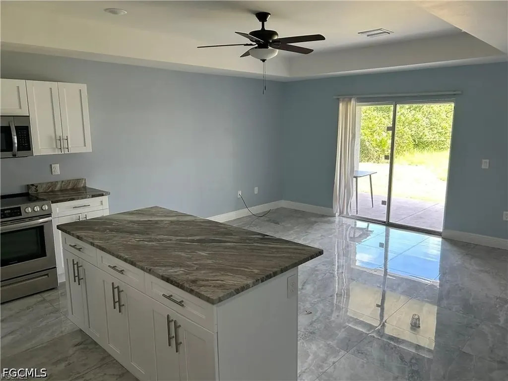2225/2227 Snead Drive Lehigh Acres FL 33973