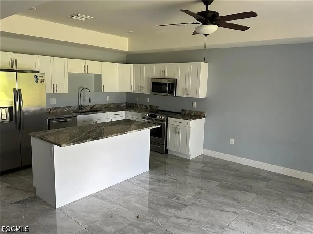 2225/2227 Snead Drive Lehigh Acres FL 33973