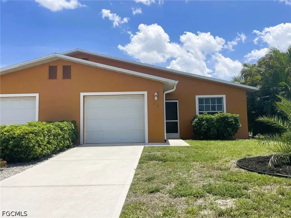 618 SE 9th Street Cape Coral FL 33990