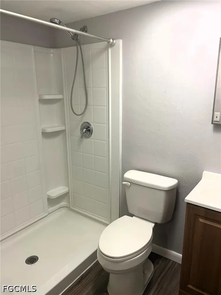 610 SE 10th Street Cape Coral FL 33990