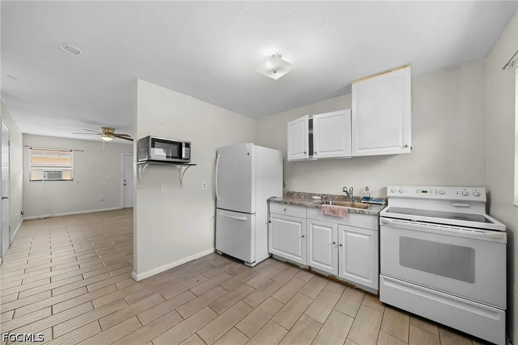 322 Louise Avenue Fort Myers FL 33916