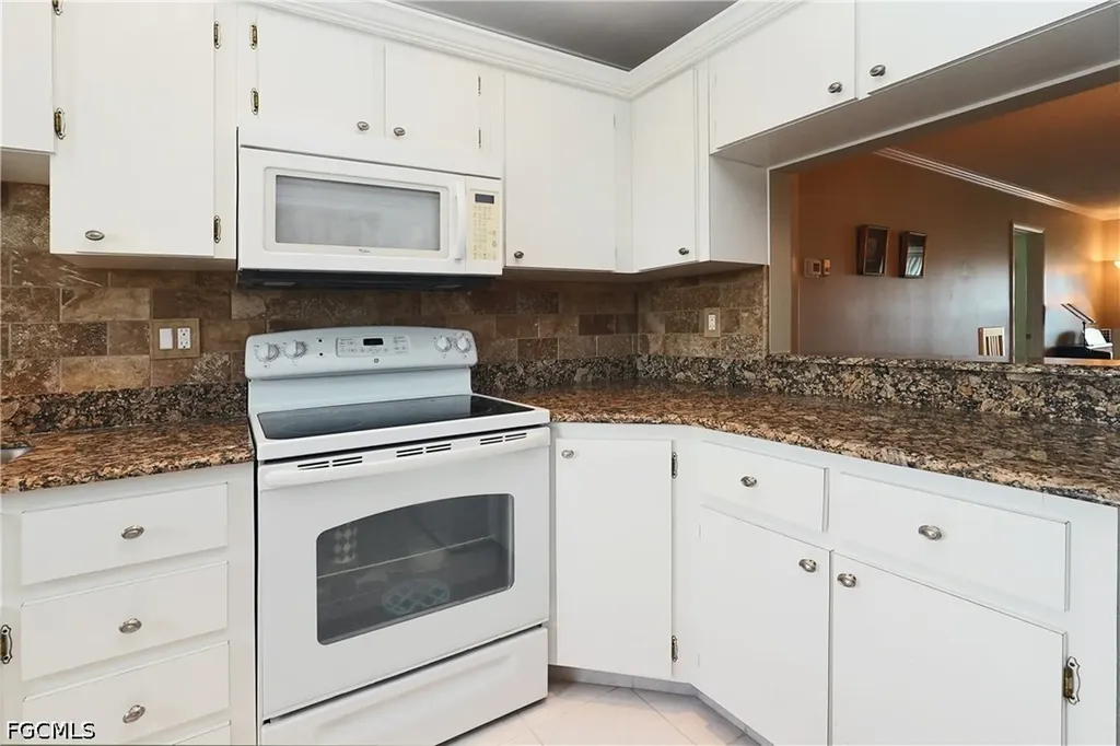 1462 Myerlee Country Club Boulevard Fort Myers FL 33919