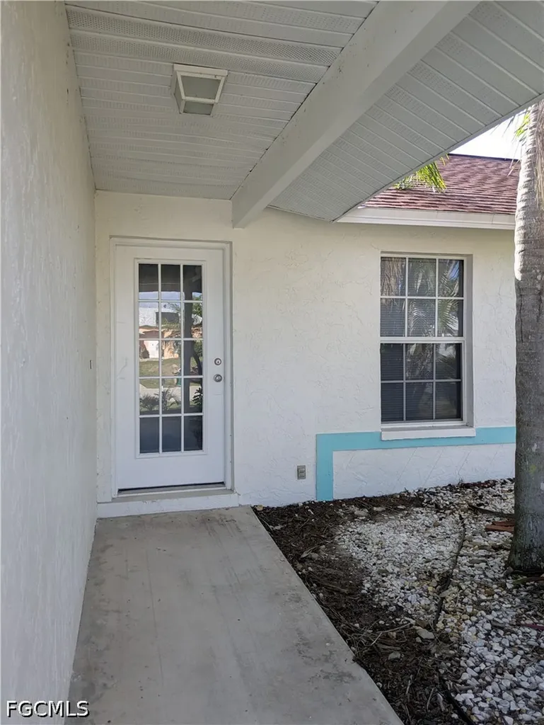 4209 SW 14th Avenue Cape Coral FL 33914
