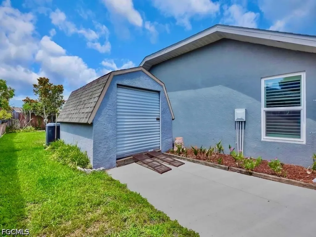 1623 Covington Meadows Circle Lehigh Acres FL 33936
