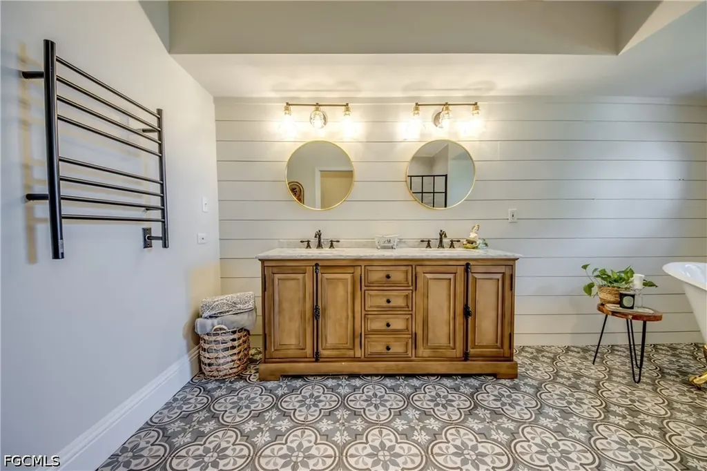 4118 NW 33rd Lane Cape Coral FL 33993