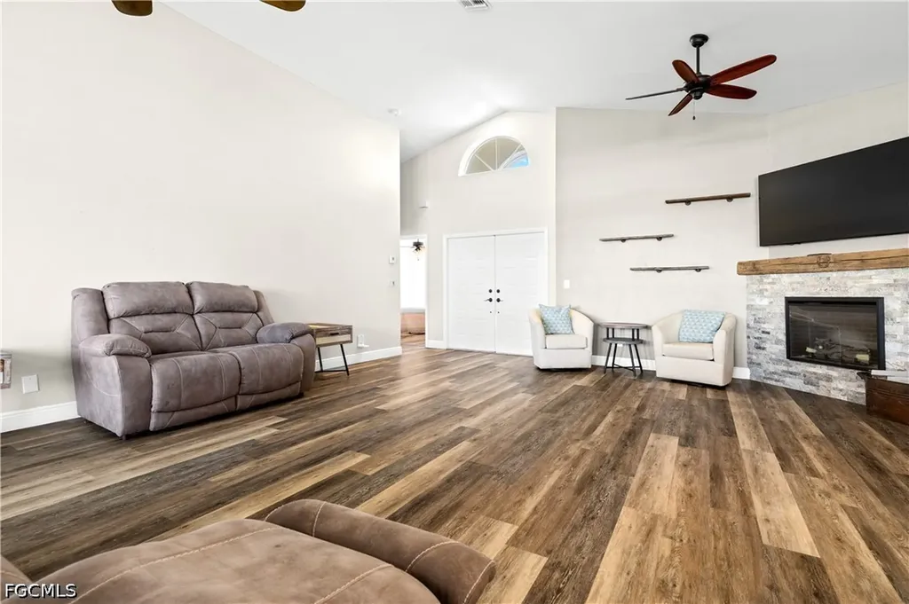 17521 Coconut Palm Court North Fort Myers FL 33917