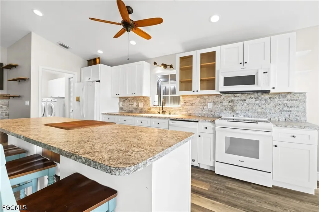17521 Coconut Palm Court North Fort Myers FL 33917