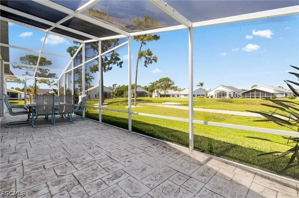17521 Coconut Palm Court North Fort Myers FL 33917
