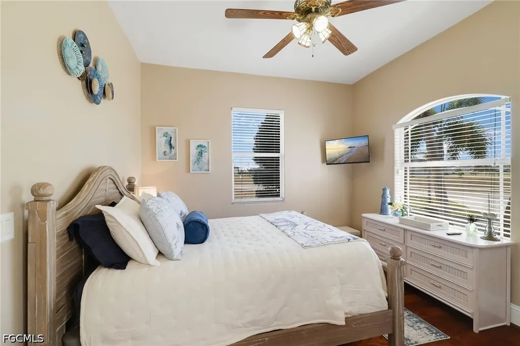 3237 Yucatan Parkway Cape Coral FL 33993