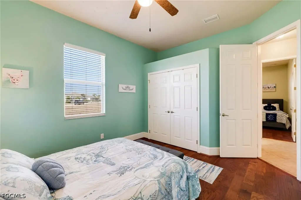3237 Yucatan Parkway Cape Coral FL 33993