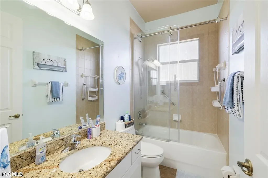 3237 Yucatan Parkway Cape Coral FL 33993