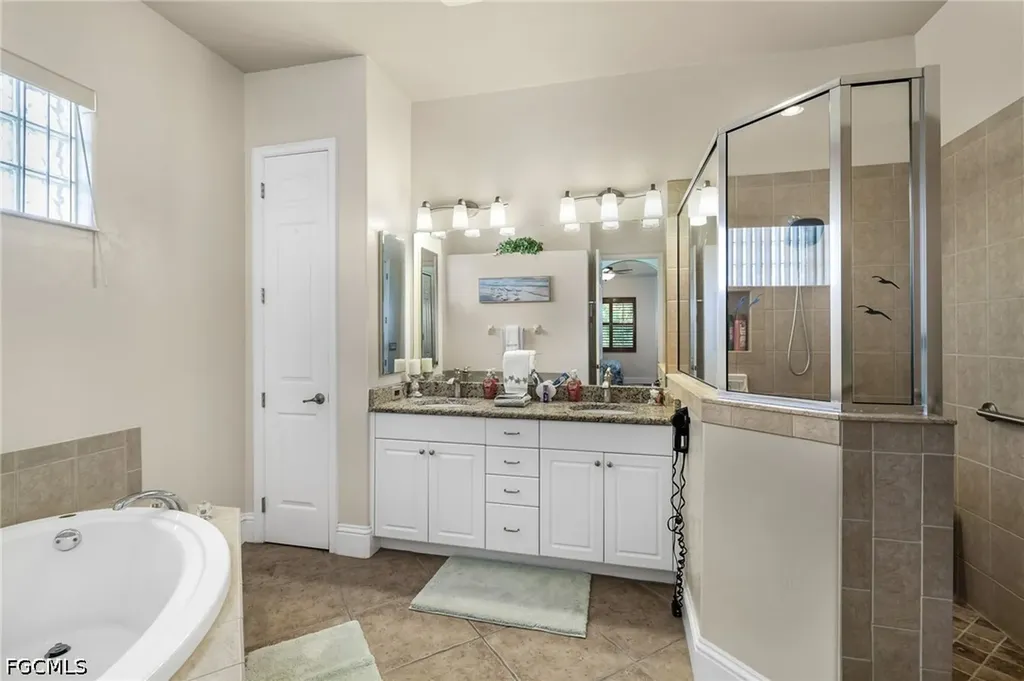 3237 Yucatan Parkway Cape Coral FL 33993