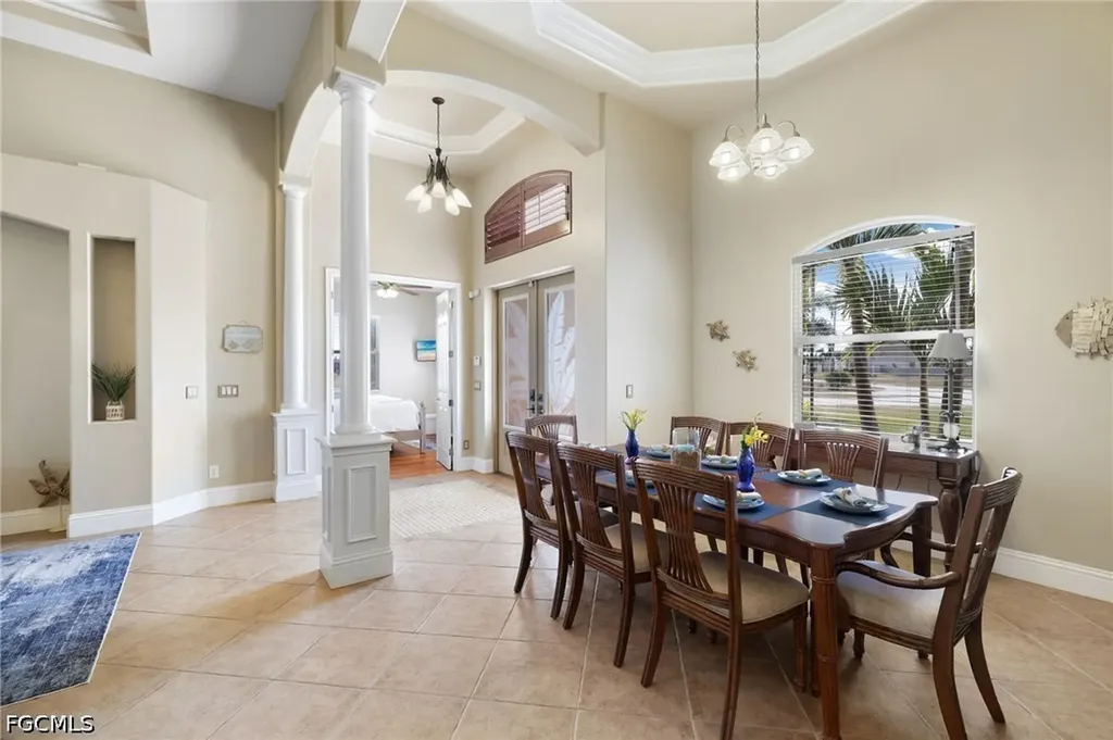3237 Yucatan Parkway Cape Coral FL 33993
