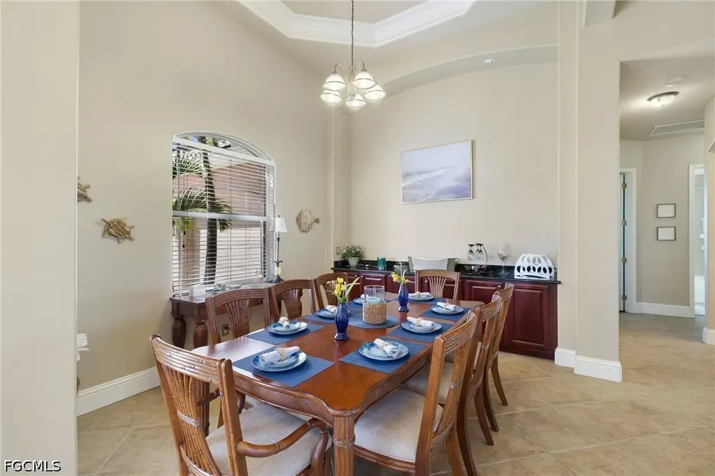 3237 Yucatan Parkway Cape Coral FL 33993